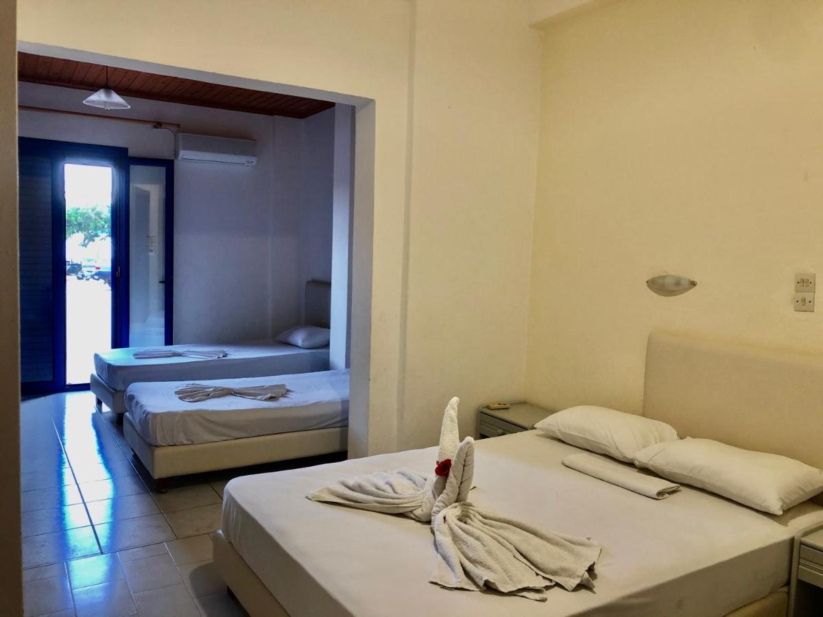 Flisvos Rooms Frangocastelo ภายนอก รูปภาพ