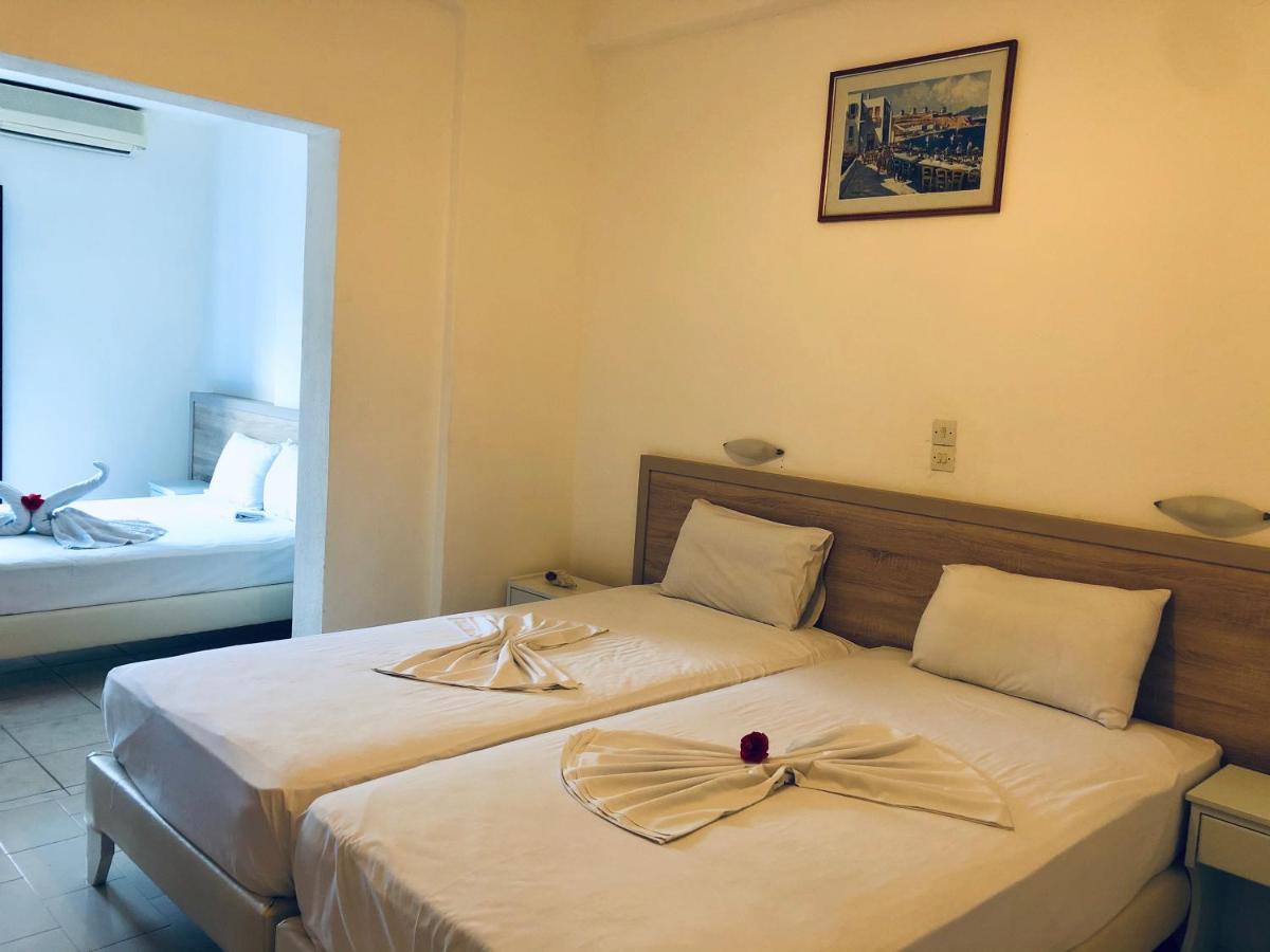 Flisvos Rooms Frangocastelo ภายนอก รูปภาพ